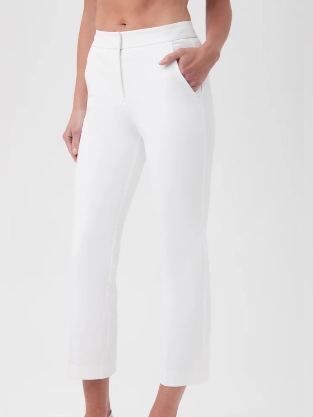 Trina Turk Lulu Cropped Pants in White, size 10